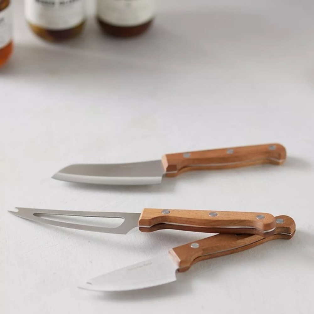 Nicolas Vahe cheese knife set